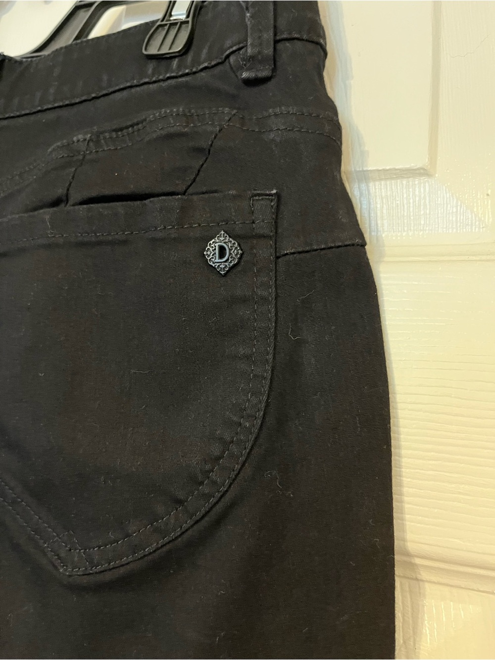 #42 Democracy Women’s Black “Ab”solution Mid Length Stretch Denim Shorts Size 8 - Picture 7 of 7